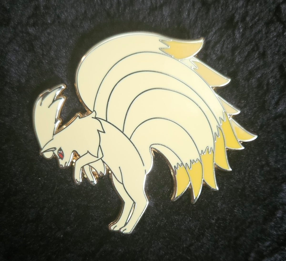Elegant Kitsune Pin